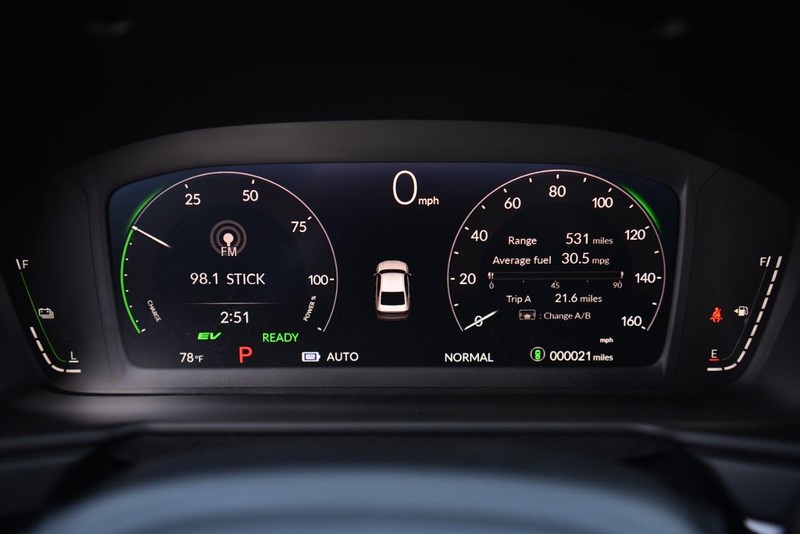 Honda Accord Hybrid Vehicle Image 10