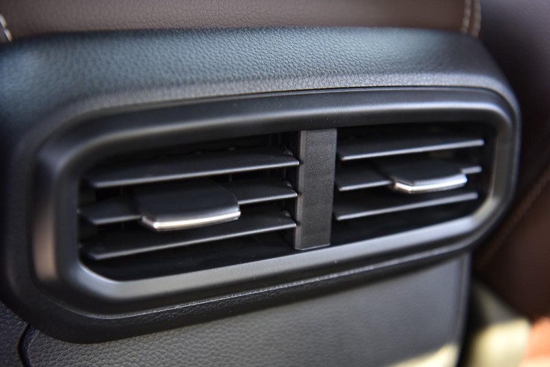 Honda Ridgeline Vehicle Image 28