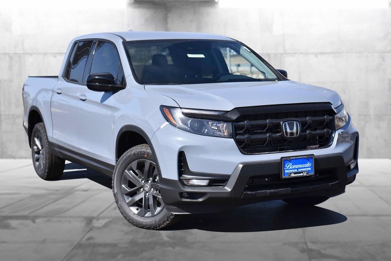 Honda Ridgeline Vehicle Image 02