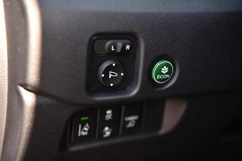 Honda Ridgeline Vehicle Image 12