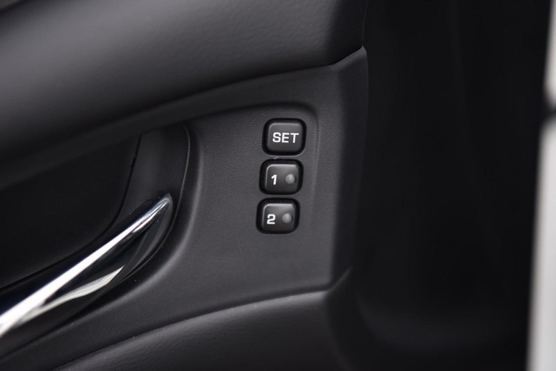 Nissan Murano Vehicle Image 09