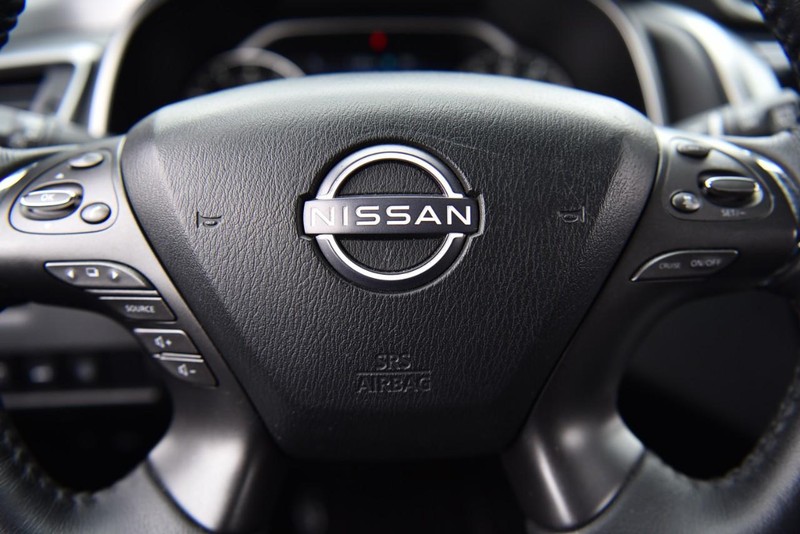 Nissan Murano Vehicle Image 19