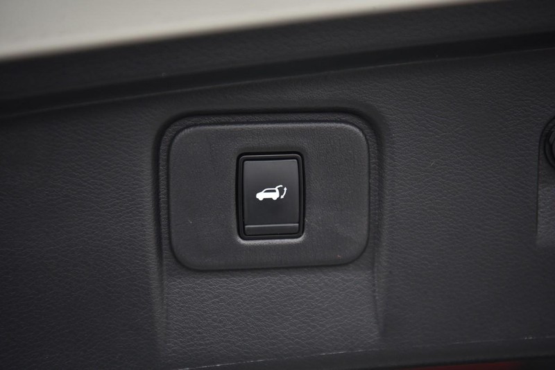Nissan Murano Vehicle Image 26