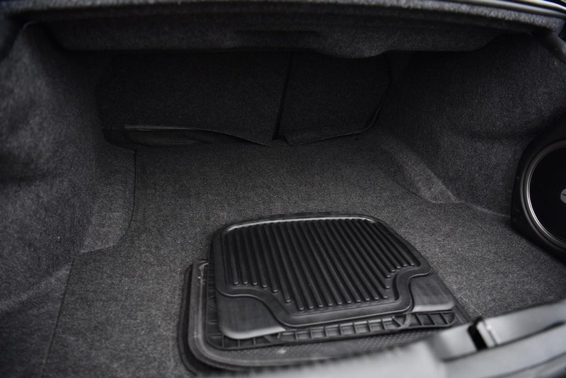 Chrysler 300 Vehicle Image 23