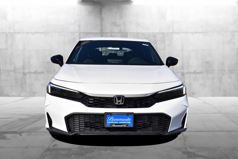 Honda Civic Hatchback Vehicle Image 04