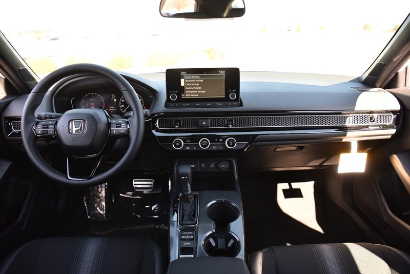 Honda Civic Hatchback Vehicle Image 07