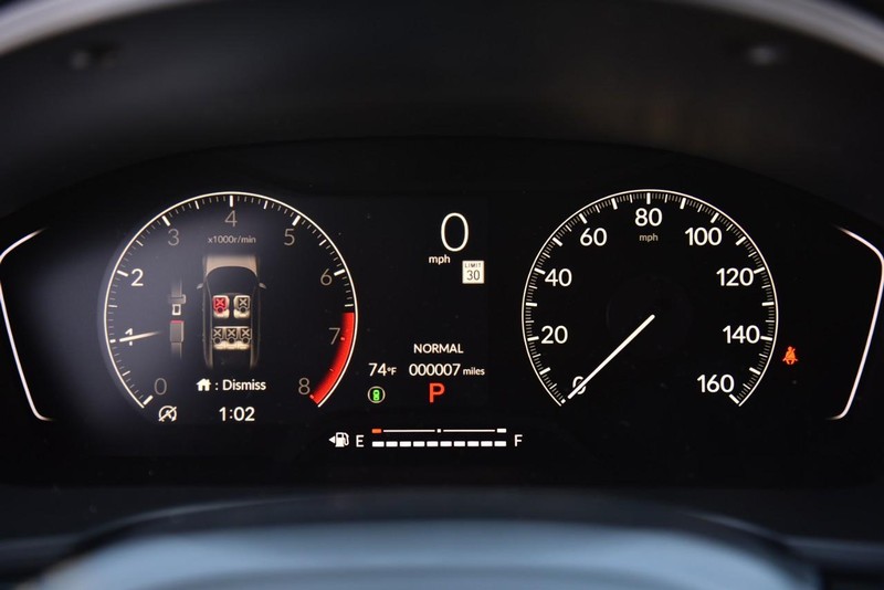 Honda Civic Hatchback Vehicle Image 11