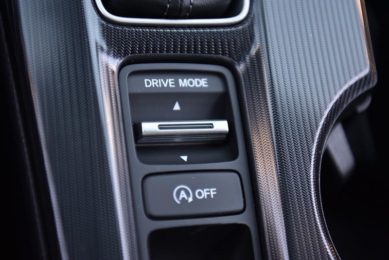 Honda Civic Hatchback Vehicle Image 15