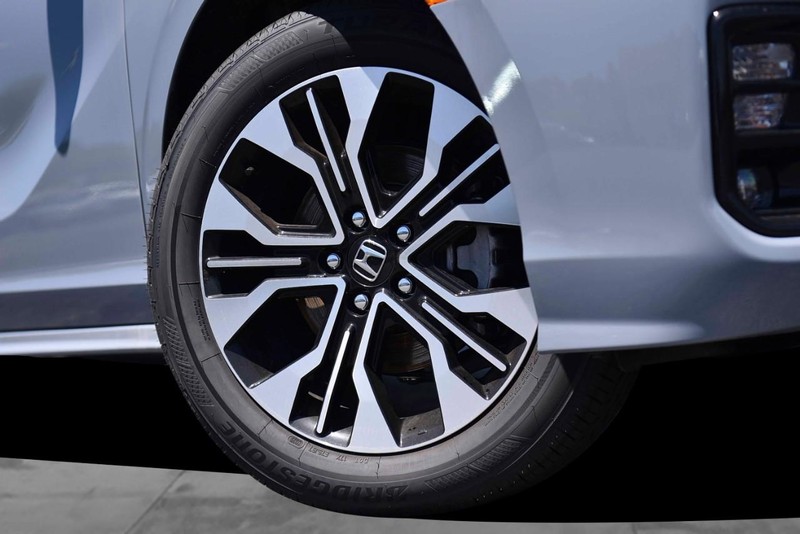 Honda Odyssey Vehicle Image 03