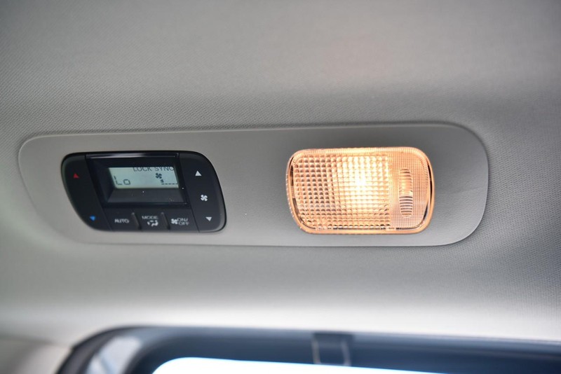 Honda Odyssey Vehicle Image 24