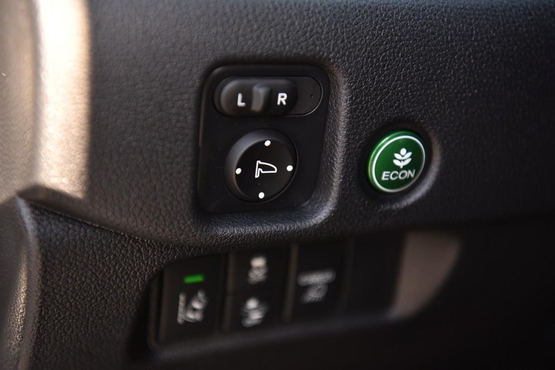 Honda Ridgeline Vehicle Image 12