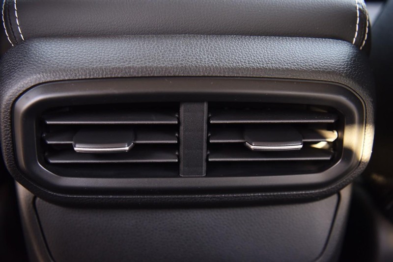 Honda Ridgeline Vehicle Image 25