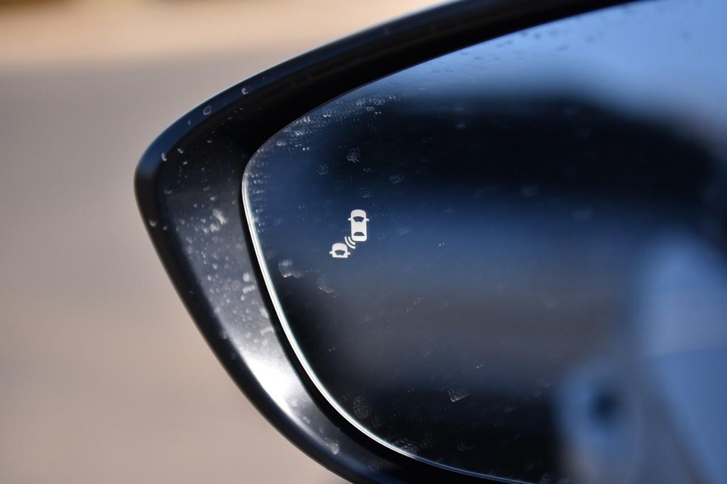 Honda Accord Hybrid Vehicle Image 09