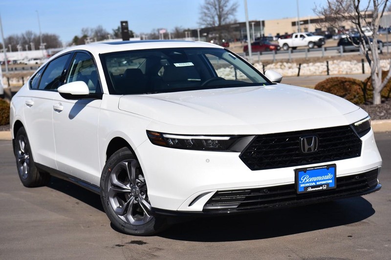 Honda Accord Hybrid Vehicle Image 05