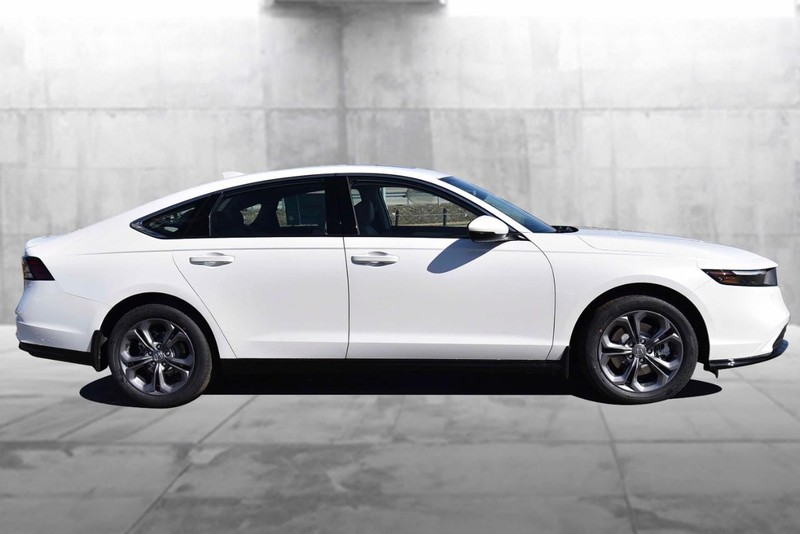 Honda Accord Hybrid Vehicle Image 06