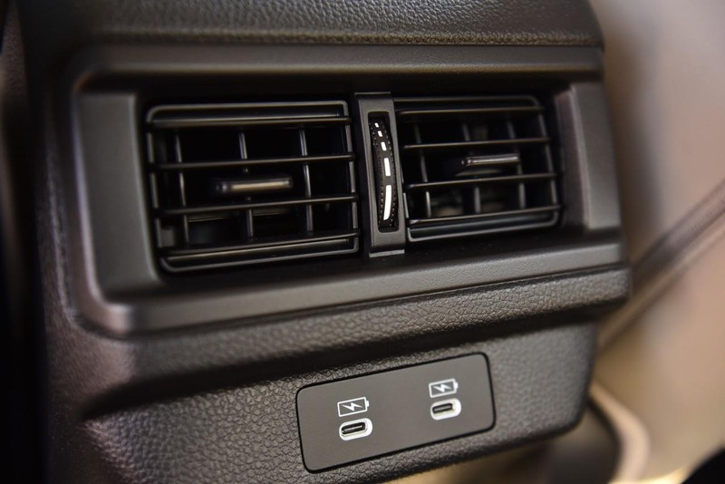 Honda Accord Hybrid Vehicle Image 25
