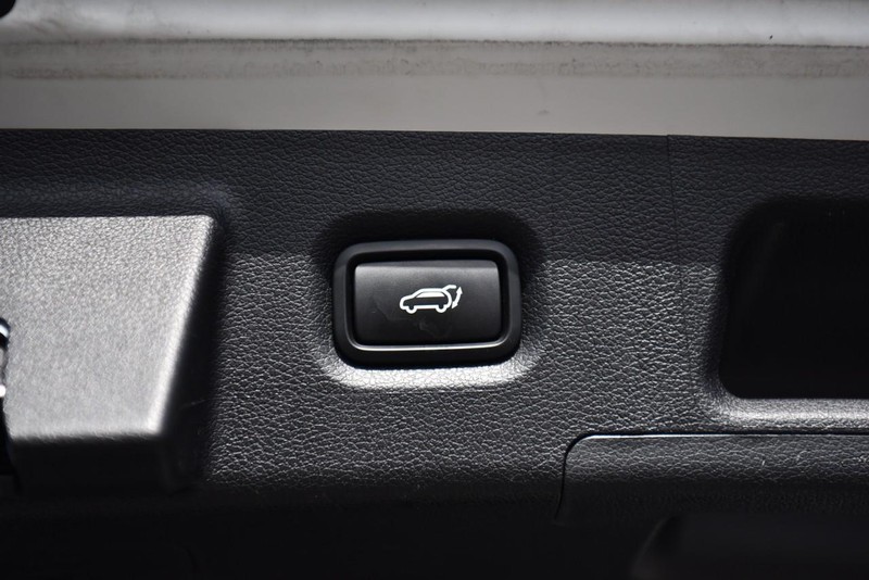 Hyundai Santa Fe Vehicle Image 27