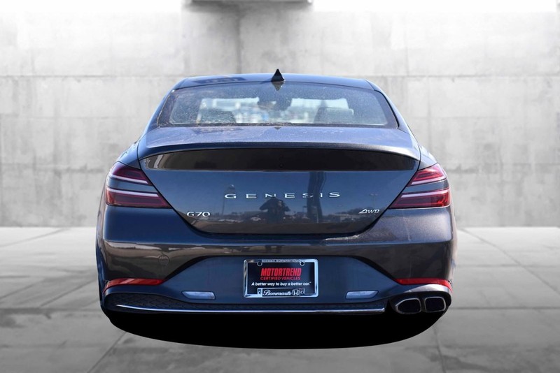 Genesis G70 Vehicle Image 06