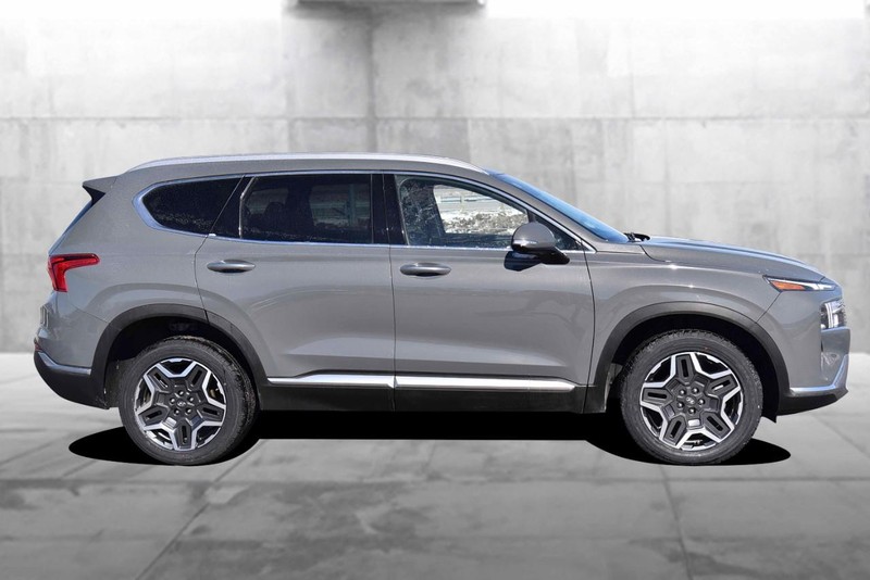 Hyundai Santa Fe Hybrid Vehicle Image 05