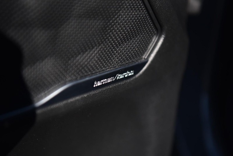Hyundai Santa Fe Hybrid Vehicle Image 09