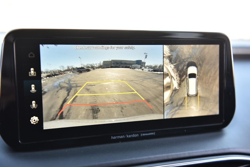 Hyundai Santa Fe Hybrid Vehicle Image 13