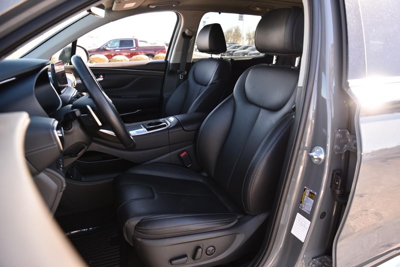 Hyundai Santa Fe Hybrid Vehicle Image 19