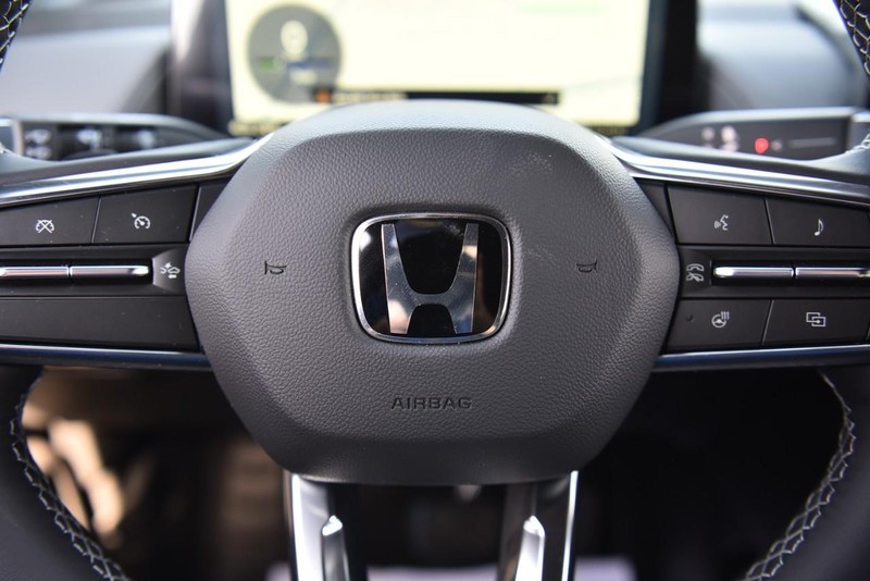 Honda Prologue Vehicle Image 18