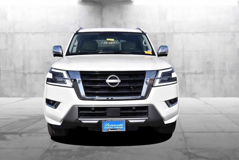 Nissan Armada Vehicle Image 04