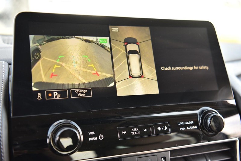 Nissan Armada Vehicle Image 13