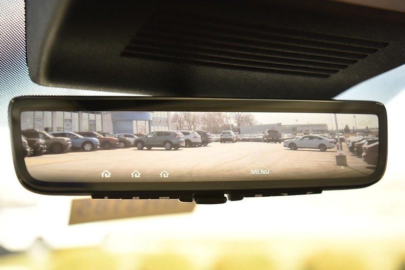 Nissan Armada Vehicle Image 24