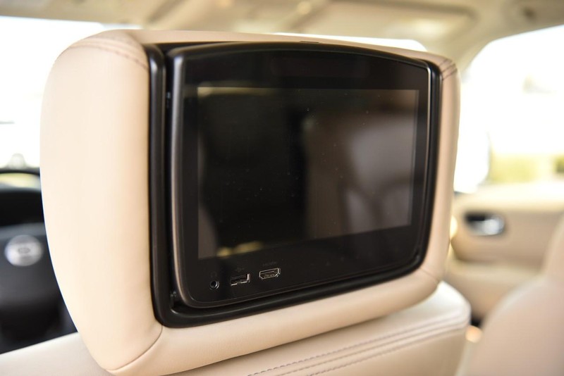 Nissan Armada Vehicle Image 30