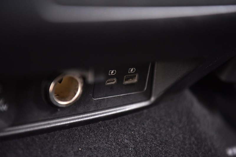 Nissan Armada Vehicle Image 33