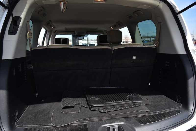Nissan Armada Vehicle Image 35