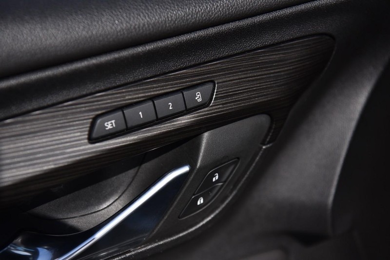 GMC Terrain Vehicle Image 10