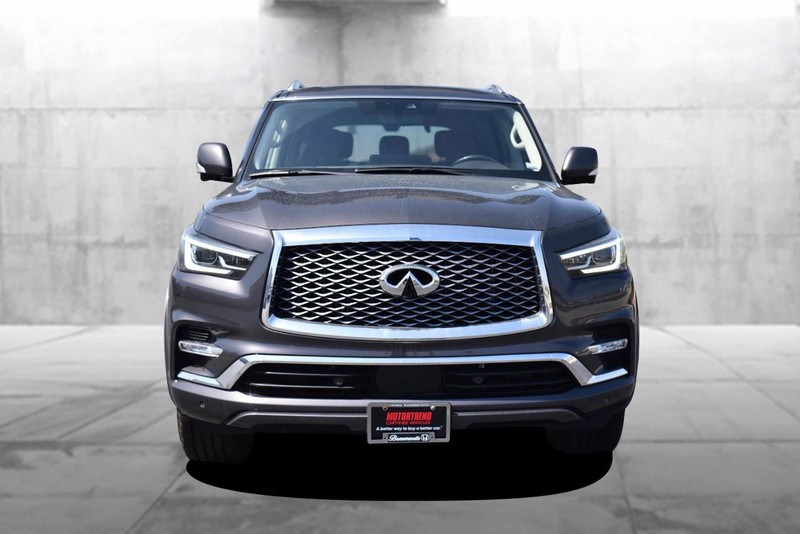 INFINITI QX80 Vehicle Image 04