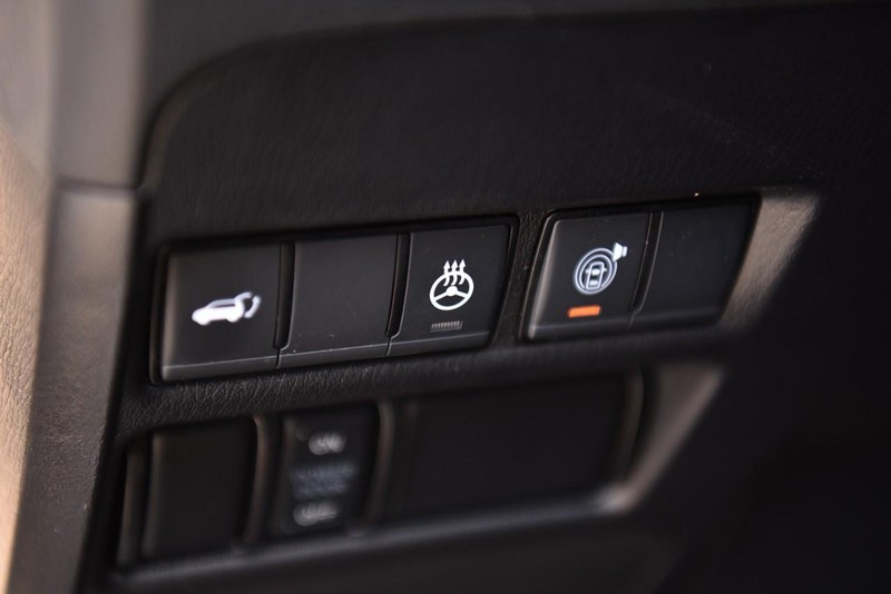 INFINITI QX80 Vehicle Image 11