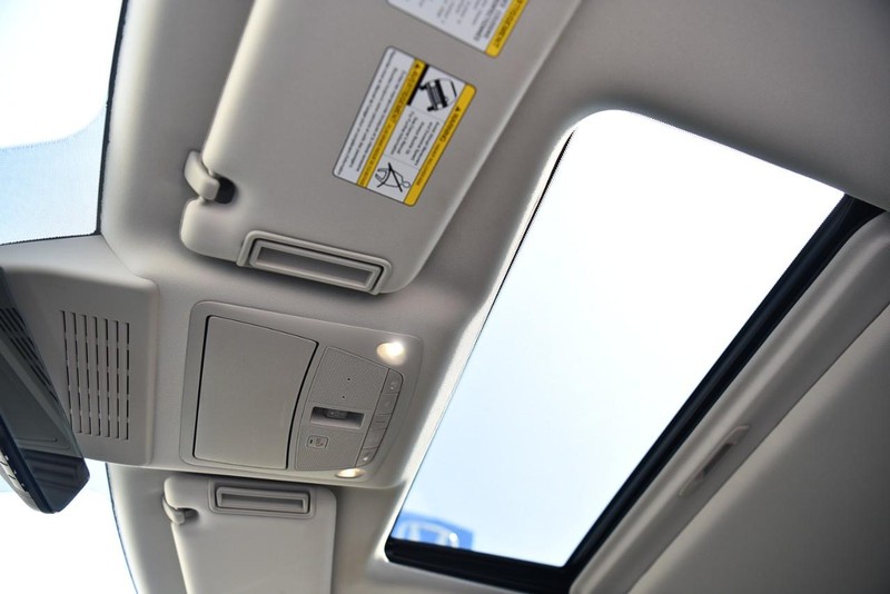 INFINITI QX80 Vehicle Image 26
