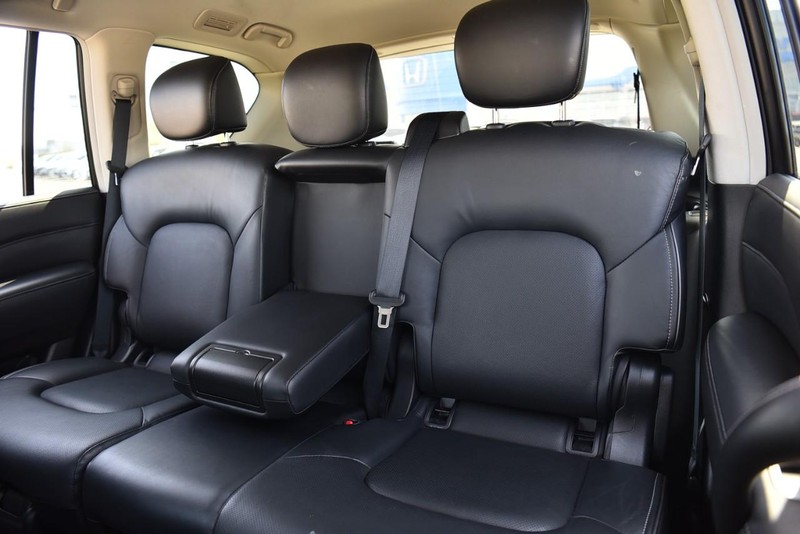 INFINITI QX80 Vehicle Image 27