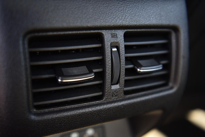 Nissan Altima Vehicle Image 22