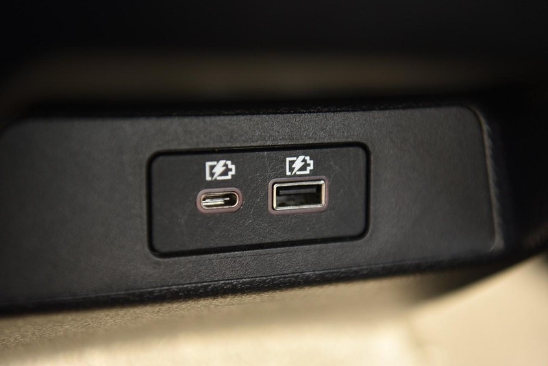 Nissan Altima Vehicle Image 23