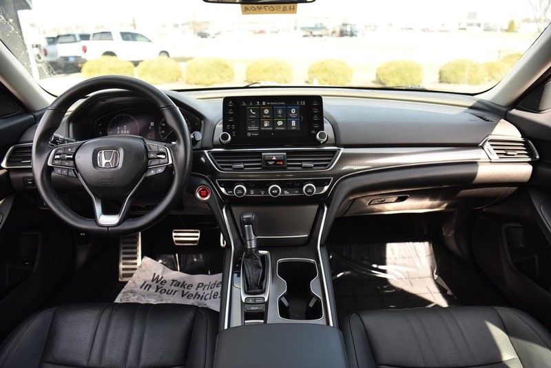 Honda Accord Sedan Vehicle Image 07
