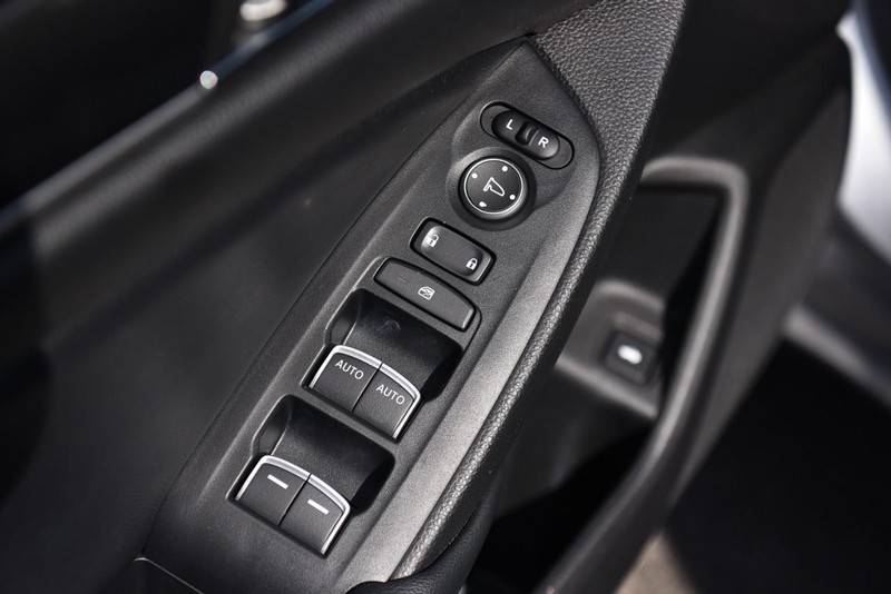 Honda Accord Sedan Vehicle Image 08
