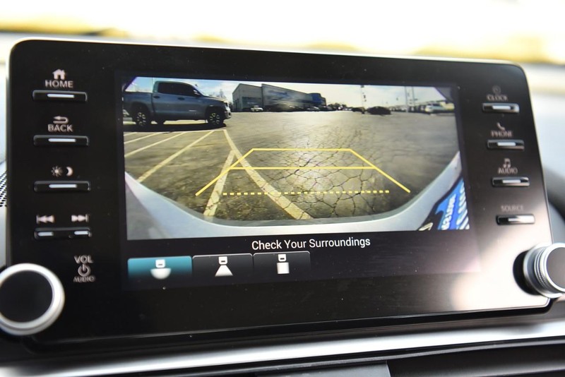 Honda Accord Sedan Vehicle Image 12