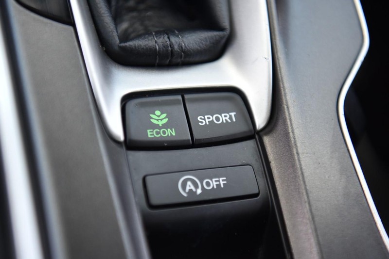 Honda Accord Sedan Vehicle Image 15