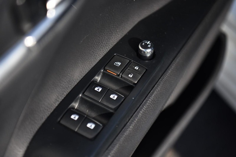 Toyota Camry Vehicle Image 08