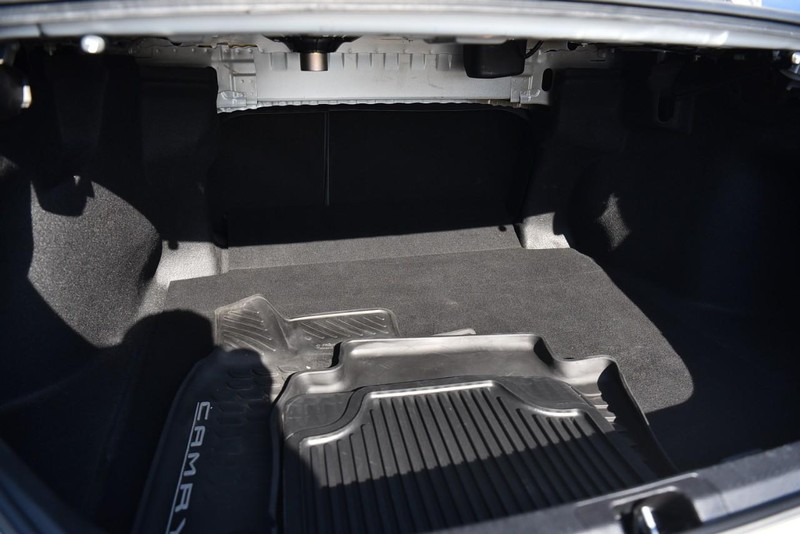 Toyota Camry Vehicle Image 24