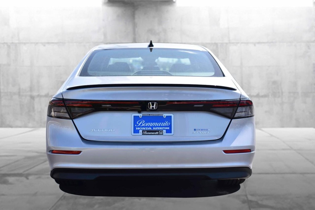 Honda Accord Hybrid Vehicle Image 06