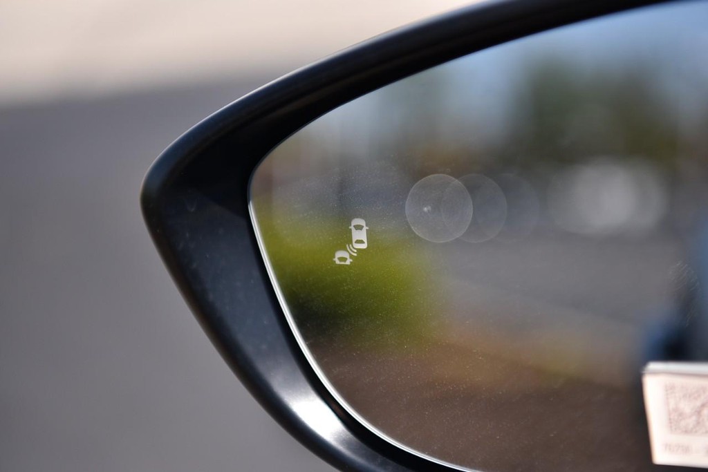 Honda Accord Hybrid Vehicle Image 09