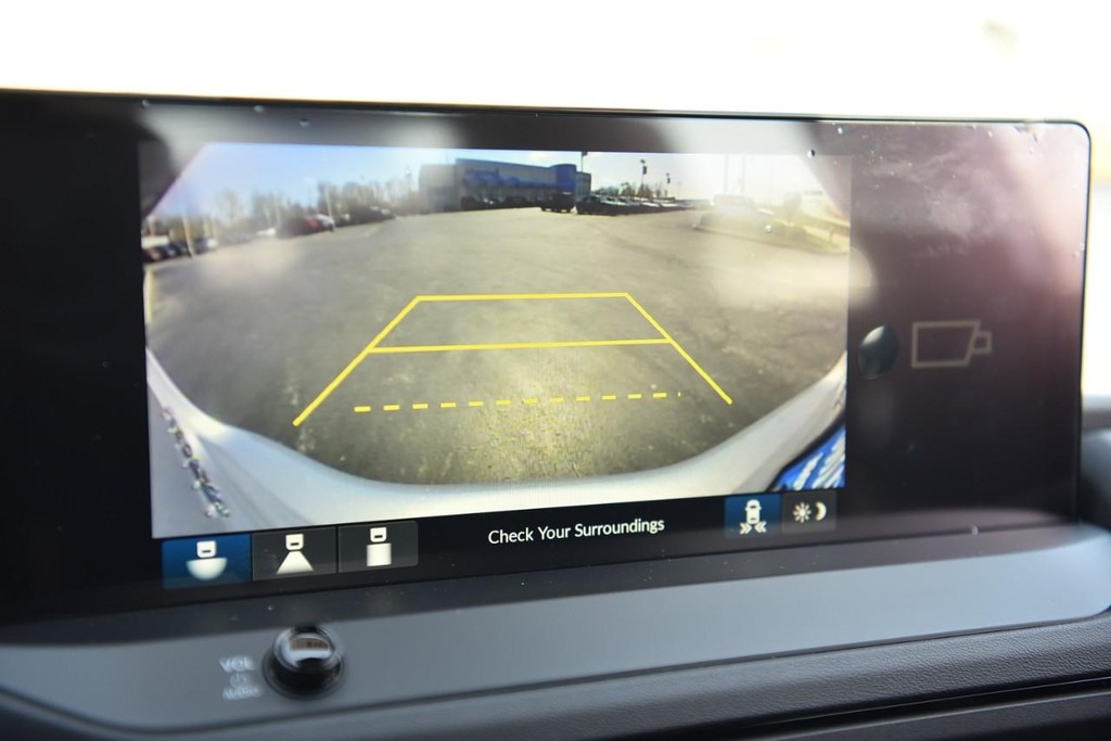 Honda Accord Hybrid Vehicle Image 11