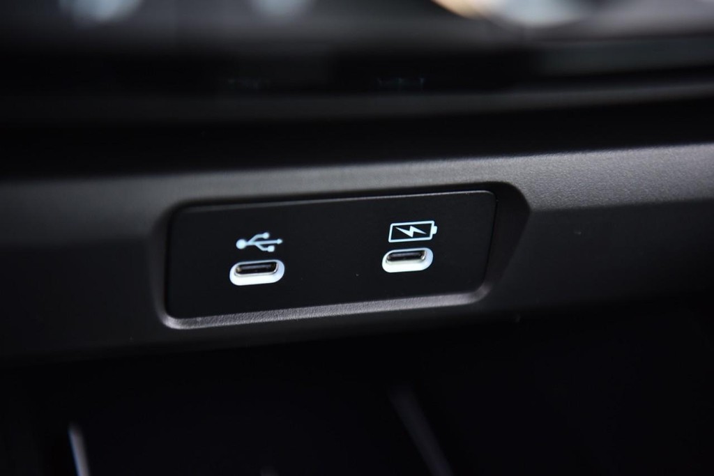 Honda Accord Hybrid Vehicle Image 13